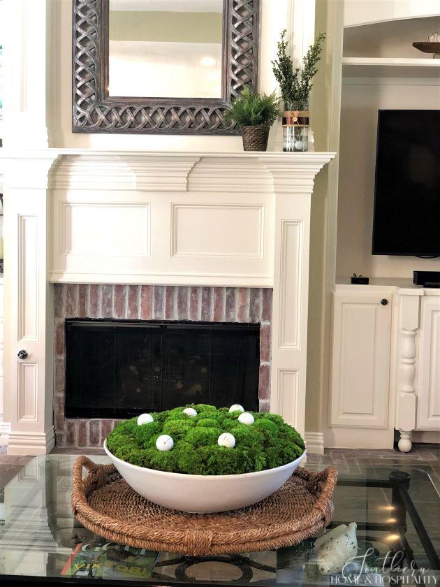 Golf theme party coffee table and mantel decorations