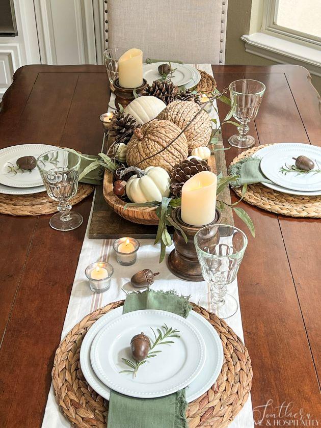 casual fall table 