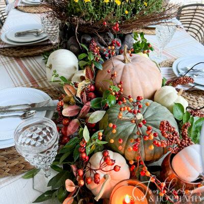How to Set a Simple Al Fresco Table Brimming with Autumn Ambiance
