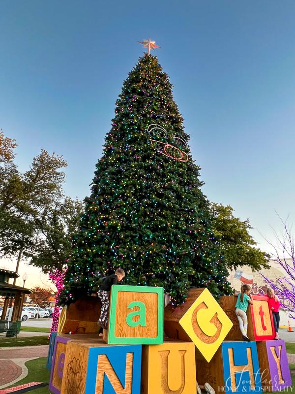 Large outdoor Christmas tree in Grapevine Texas