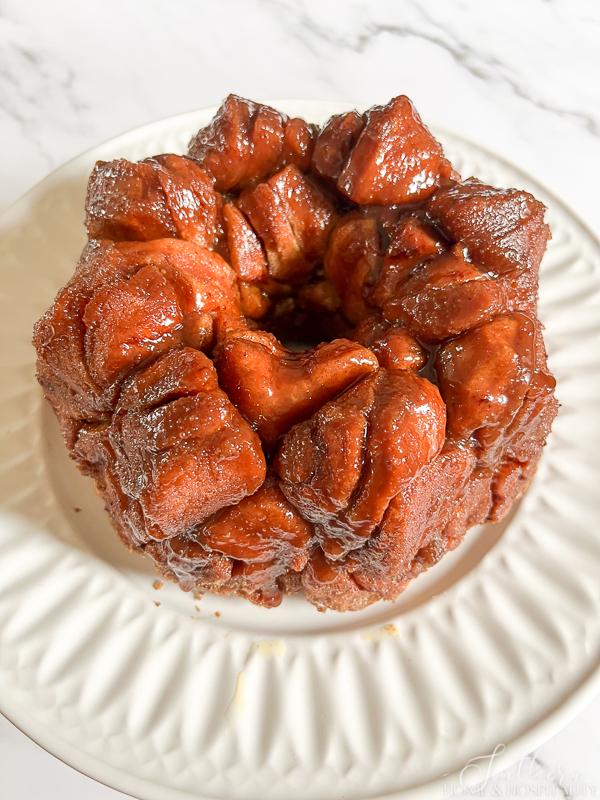 Cinnamon roll monkey bread