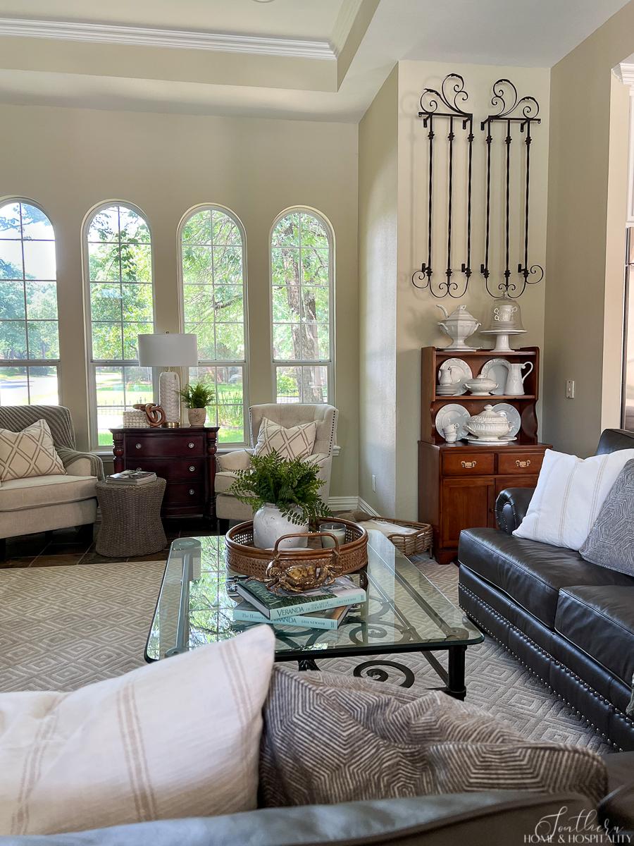 Seven Easy Tips for Mixing Decorating Styles in a Room