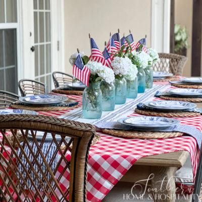 How to Create a Stylish and Sophisticated 4th of July Tablescape that Pops!