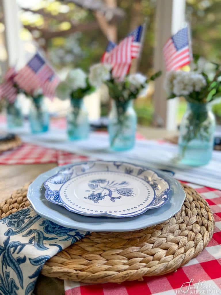 Hyacinth placemat, blue and white table setting