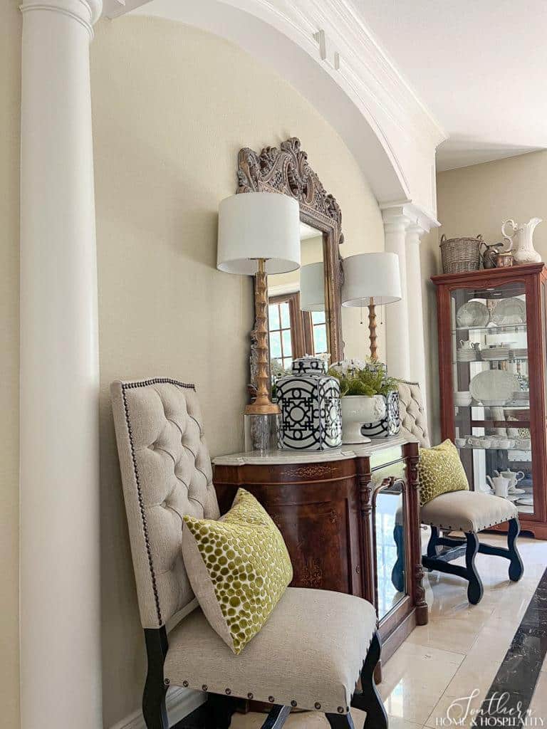 Curved arch and column millwork architectural feature