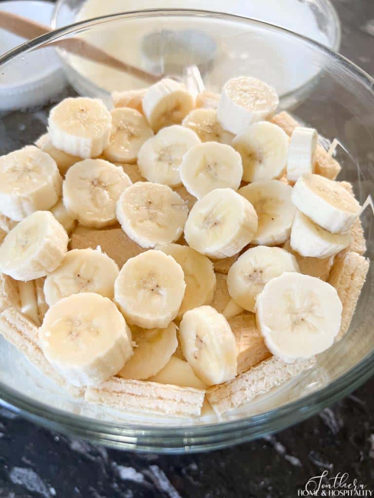 sugar free vanilla wafers and banana slices
