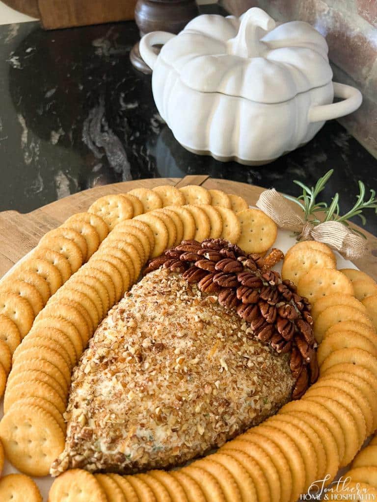 acorn cheeseball with crackers