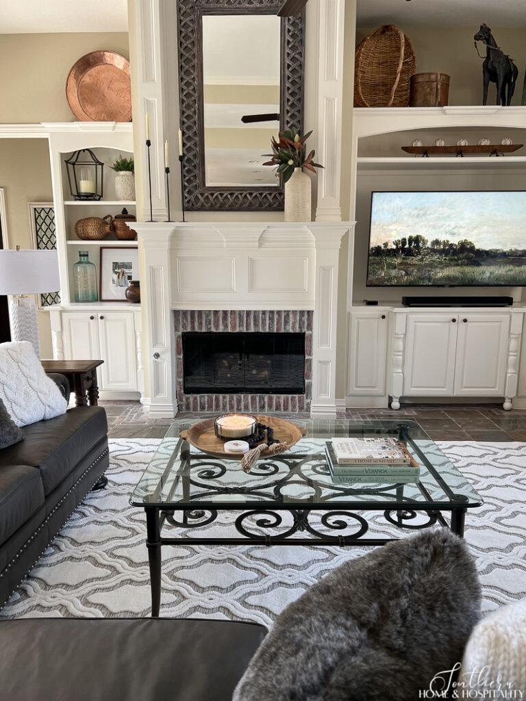 Southern style family room fireplace and built ins