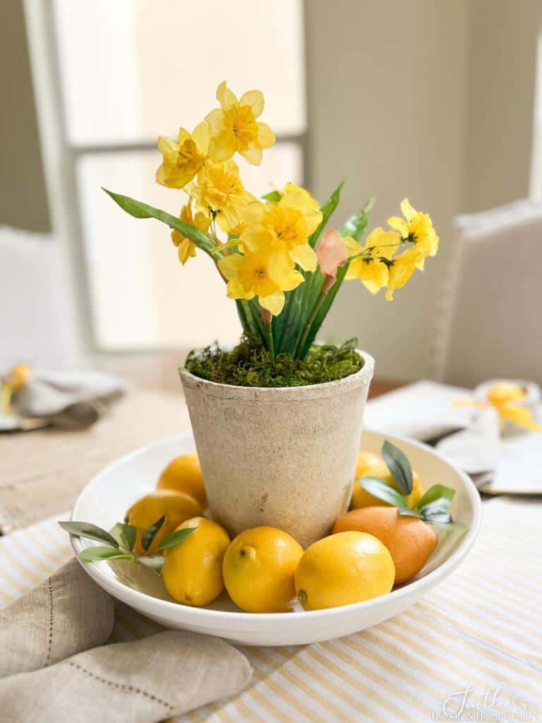 Spring centerpiece with lemons and daffodils