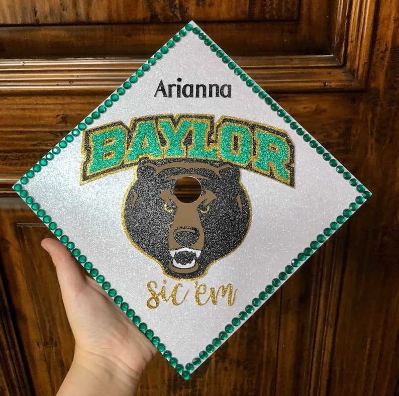 Baylor graduation cap with logo