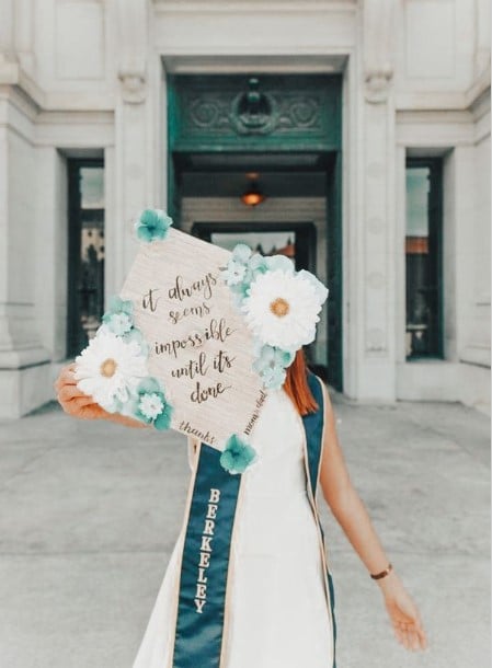 Grad cap with coordinating flower colors