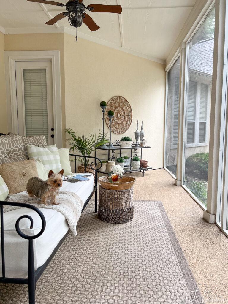 Screened-in patio with daybed