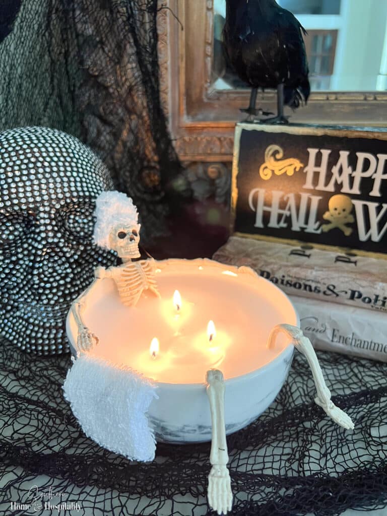 Soaking skeleton bathtub candle DIY
