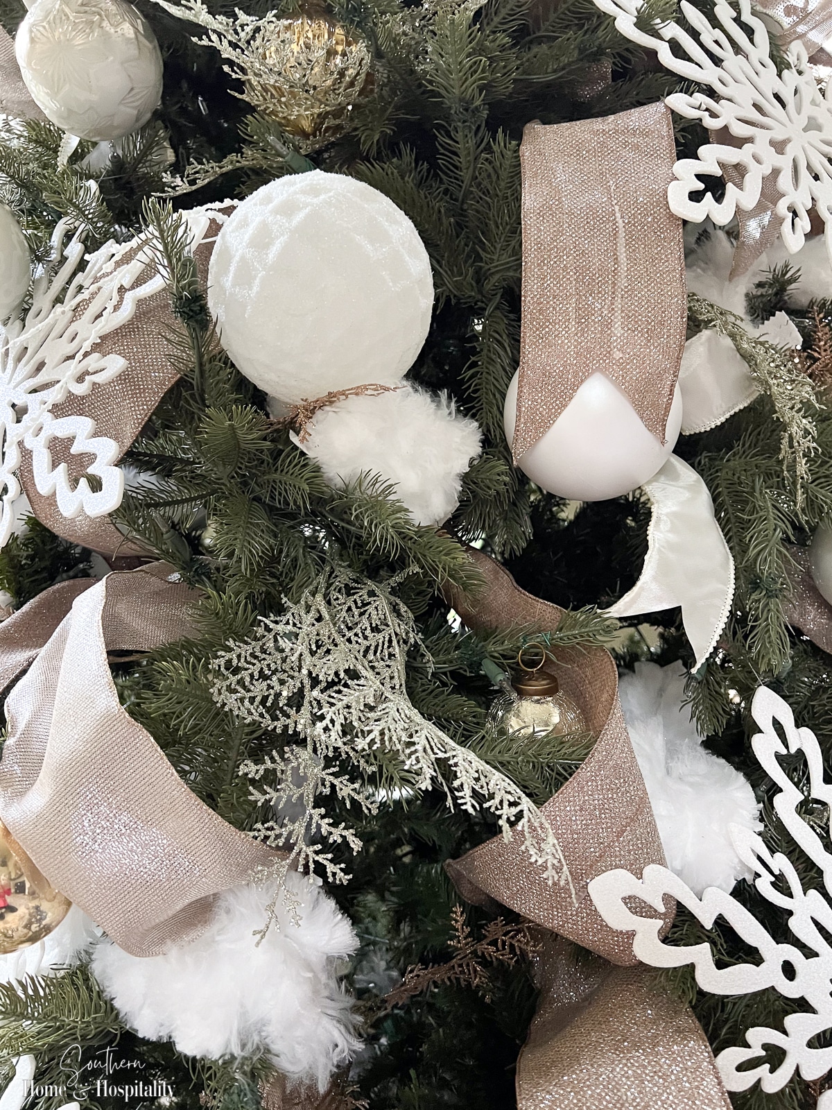 The Mess-Free Secret Hack for Adding Snow to Your Christmas Tree