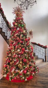 How to Decorate a Christmas Tree Like a Designer (Step-by-Step Guide)