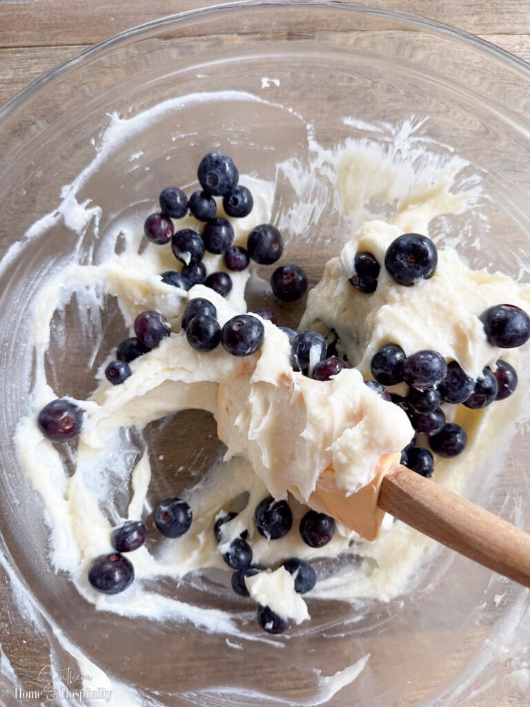 Making blueberry cream cheese filling
