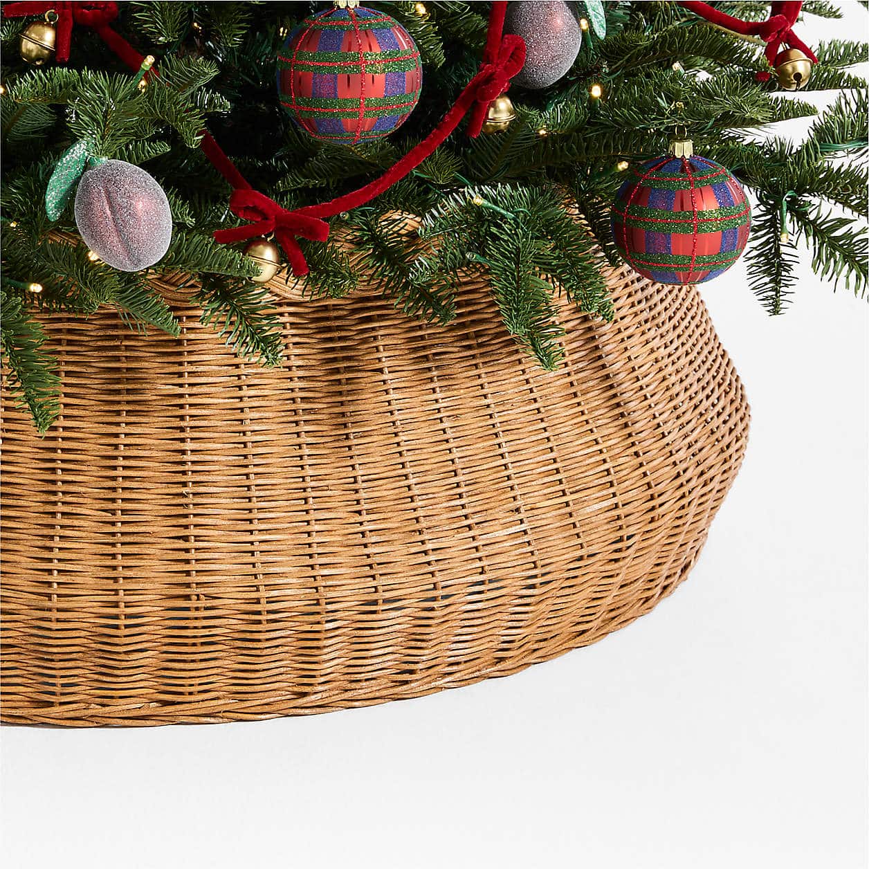 Wicker Christmas tree collar