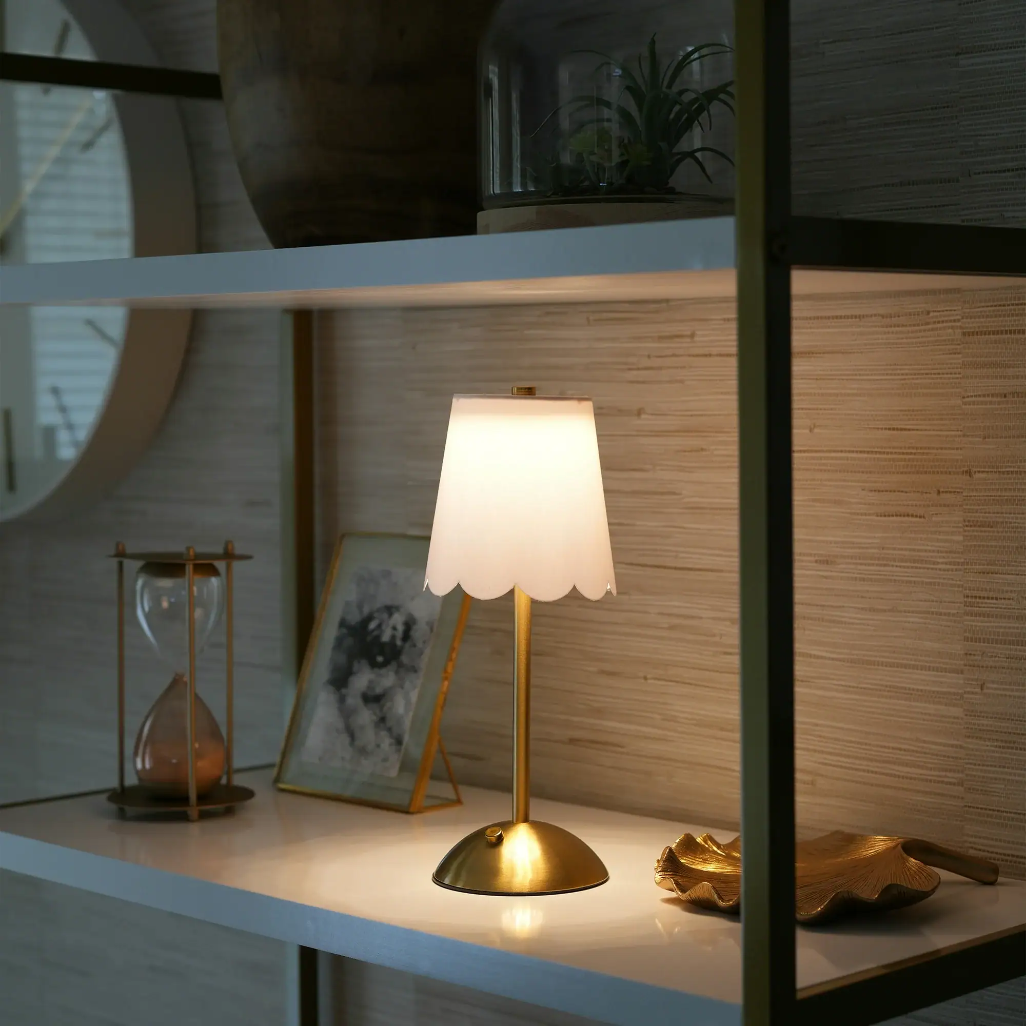 Brass cordless lamp