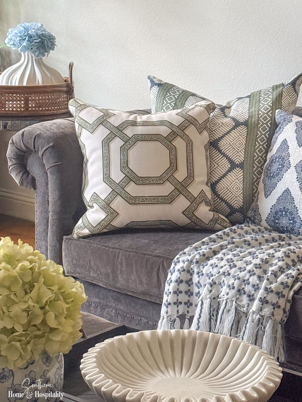 How to Style Throw Pillows on a Sofa (How Many, What Size, and How to Arrange Them)