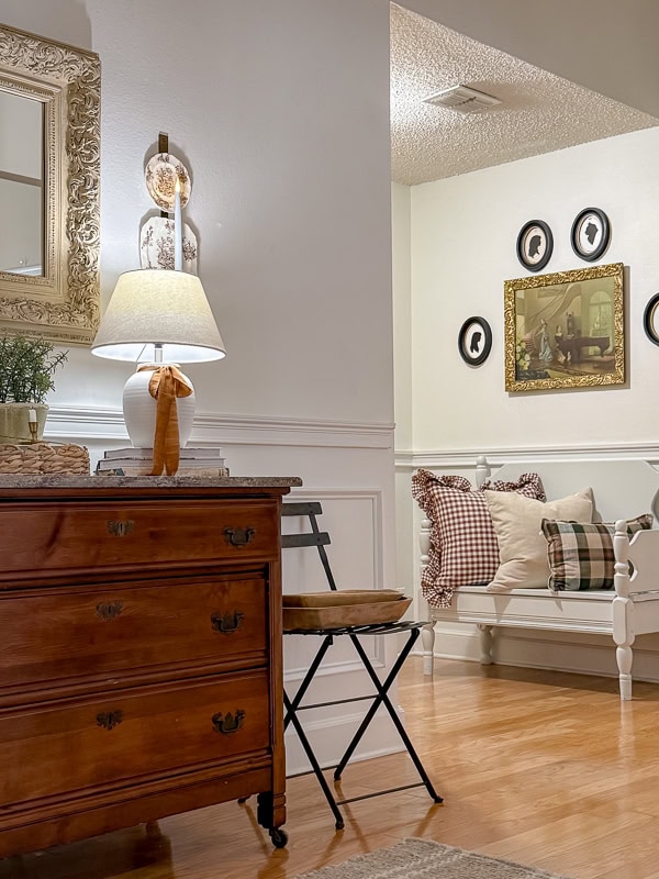 Heritage style entryway